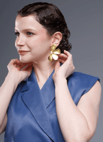 Cargue la imagen en el visor de la galería, Statement Flower Earring - Aquadan.co