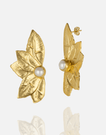 Load image into Gallery viewer, Golden Laurel Pearl Earrings - Aquadan.co
